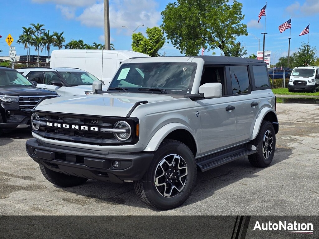 New 2026 Ford Bronco Outer Banks SUV