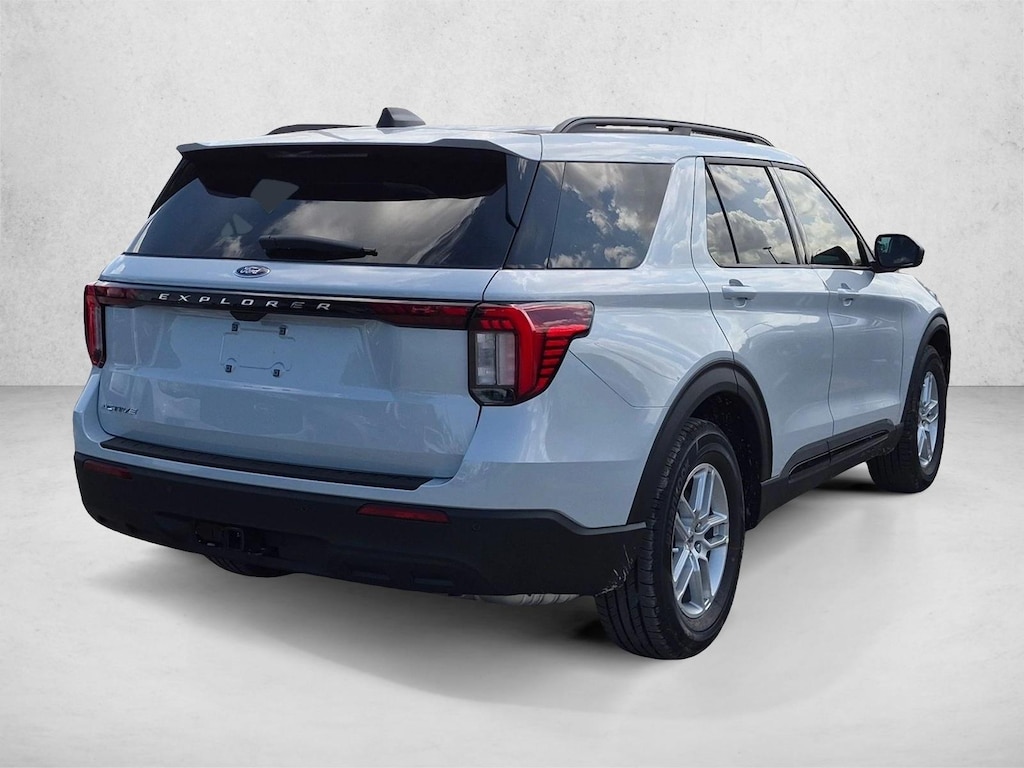 New 2026 Ford Explorer Active w/200A Pkg SUV