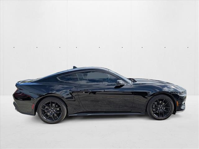 2024 Ford Mustang EcoBoost photo 4