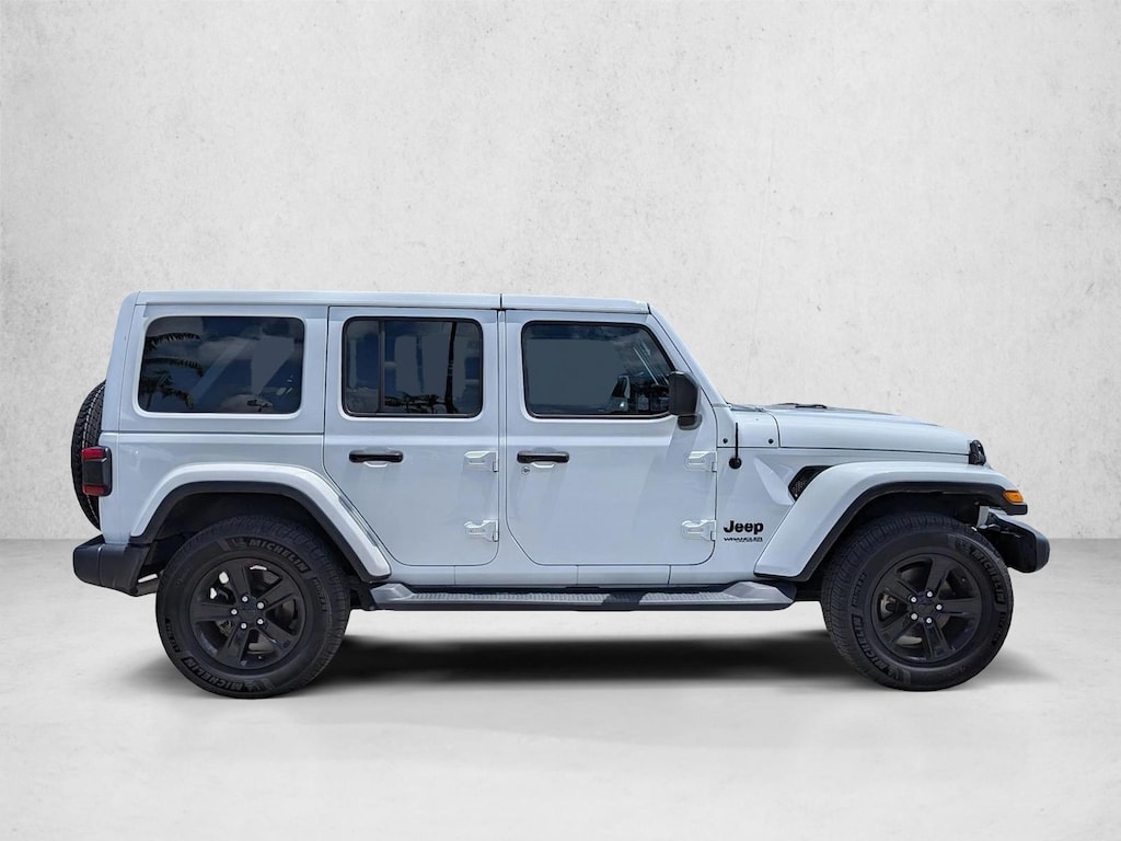 Used 2021 Jeep Wrangler Unlimited Sahara Altitude SUV