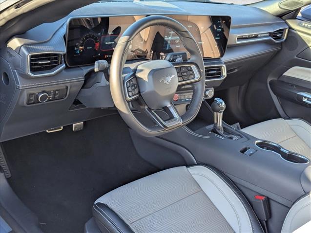 2025 Ford Mustang GT Premium Convertible photo 3