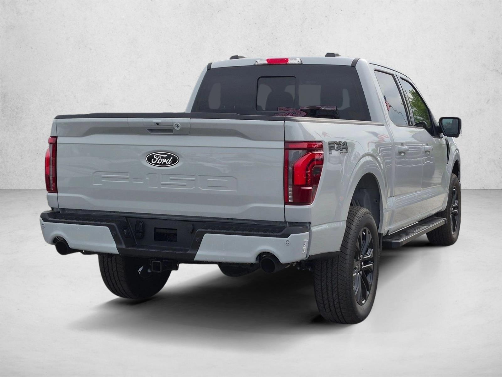 New 2026 Ford F-150 LARIAT Truck SuperCrew Cab