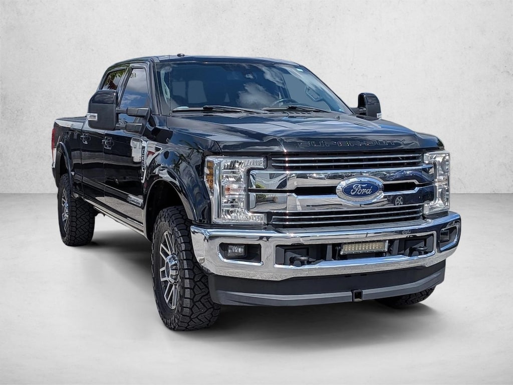 Certified 2018 Ford F-250 LARIAT Truck Crew Cab