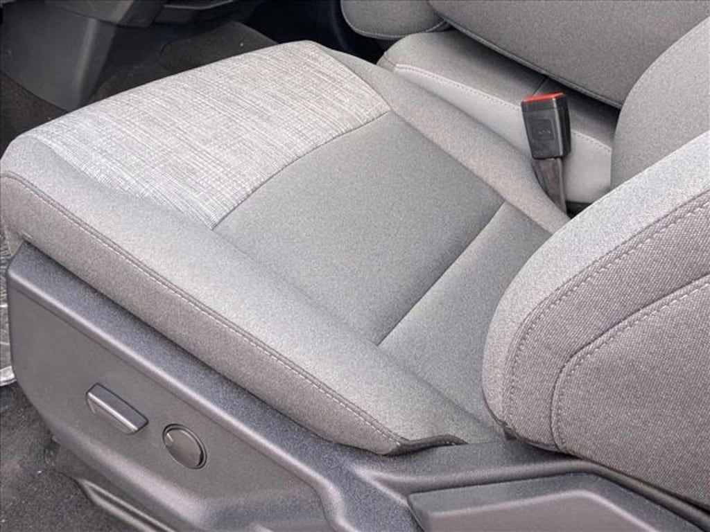 New 2026 Ford F-250 XLT Truck Crew Cab