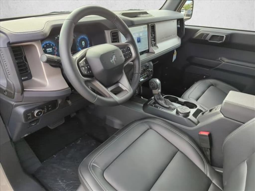 New 2025 Ford Bronco Outer Banks SUV