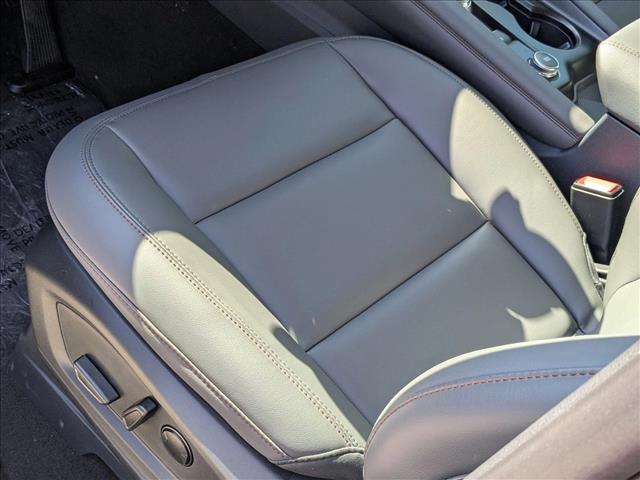 2026 Ford Explorer photo 4