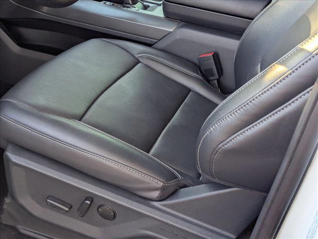 2025 Ford F-150 Lariat photo 4