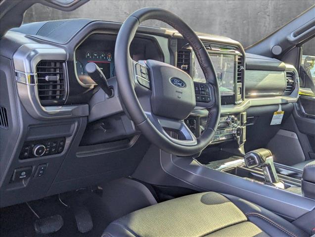 2025 Ford F-150 Lariat photo 3