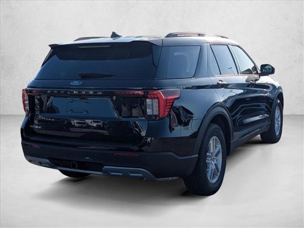 New 2026 Ford Explorer Active w/200A Pkg SUV