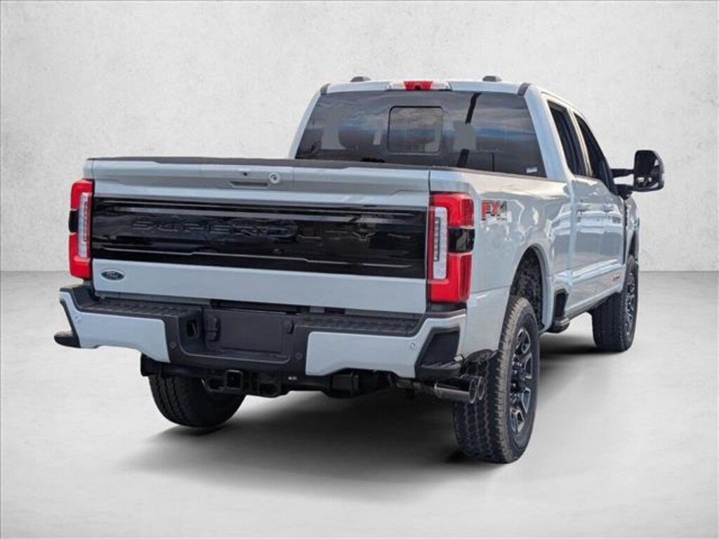 New 2026 Ford F-350 Platinum Truck Crew Cab