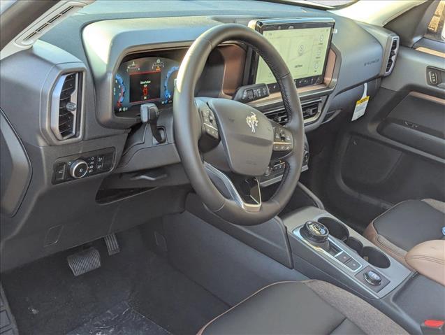 2025 Ford Bronco Sport Outer Banks photo 3