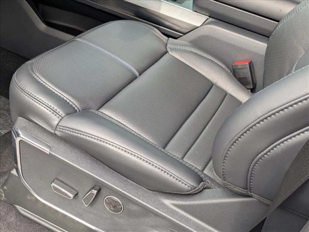 New 2025 Ford F-150 Platinum Truck SuperCrew Cab