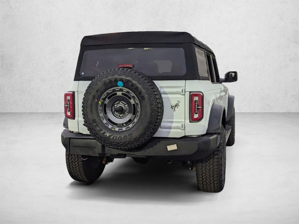 New 2025 Ford Bronco Outer Banks SUV