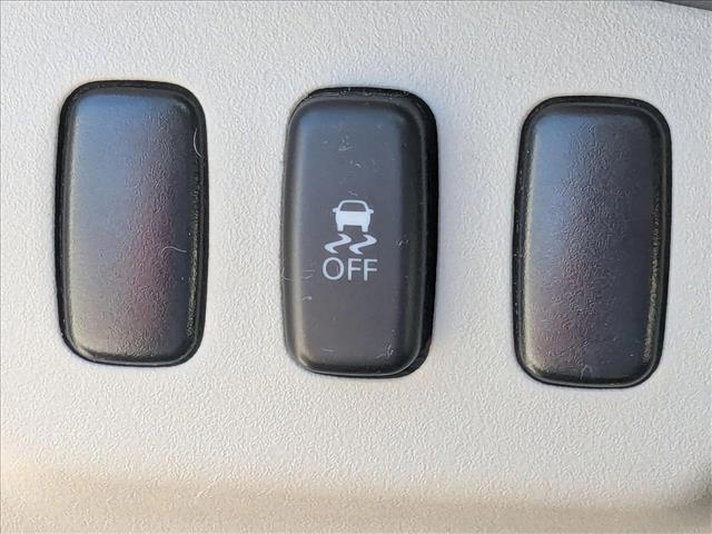 2014 Mitsubishi Lancer ES photo 3