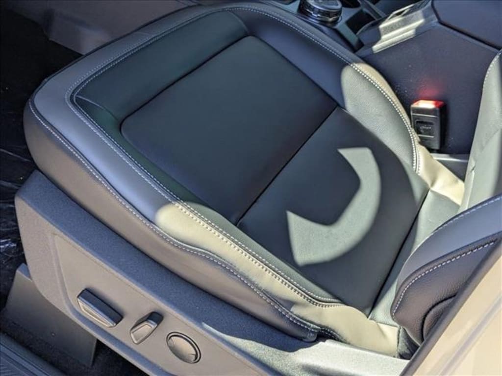 New 2025 Ford Bronco Outer Banks SUV