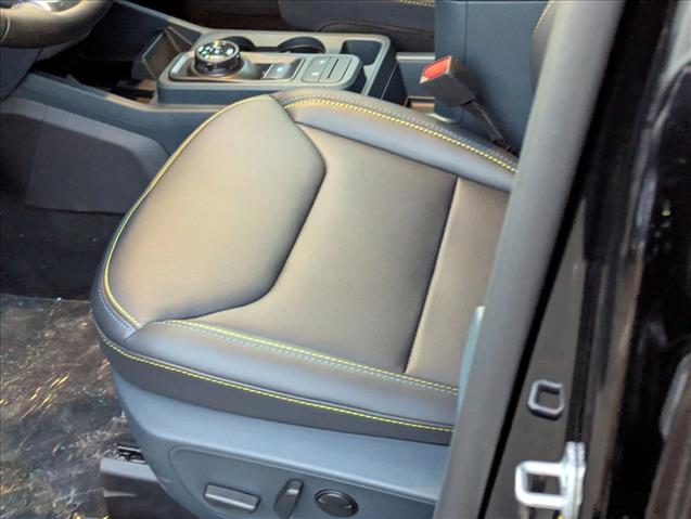 2025 Ford Maverick photo 4