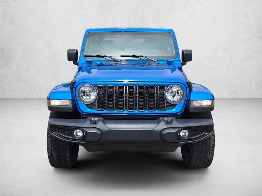 Used 2025 Jeep Gladiator Nighthawk Truck Crew Cab