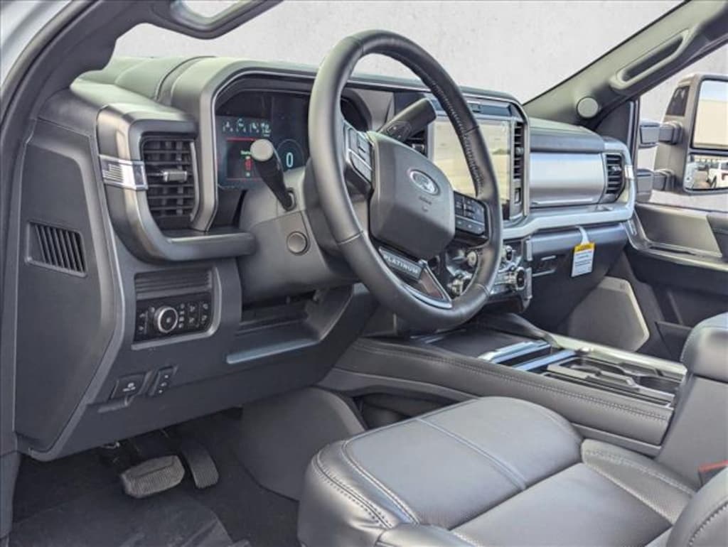 New 2026 Ford F-350 Platinum Truck Crew Cab