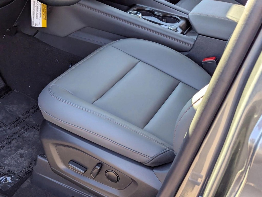 New 2026 Ford Explorer Active w/200A Pkg SUV