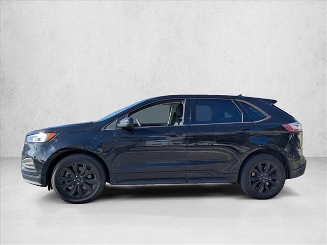 2022 Ford Edge SE photo 2