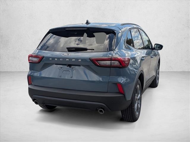 2026 Ford Escape ST-Line photo 2
