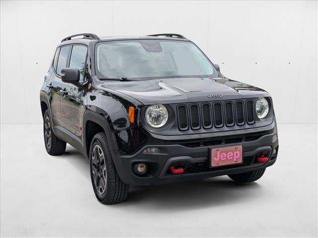 2016 Jeep Renegade Trailhawk photo 3