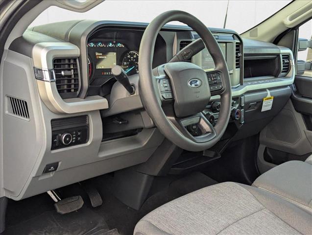 2025 Ford F-250 XL photo 3