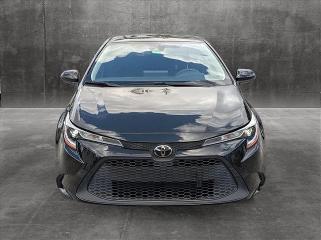 Used 2022 Toyota Corolla LE with VIN JTDEPMAEXNJ223859 for sale in Miami Gardens, FL