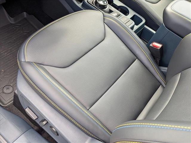 2025 Ford Maverick photo 3