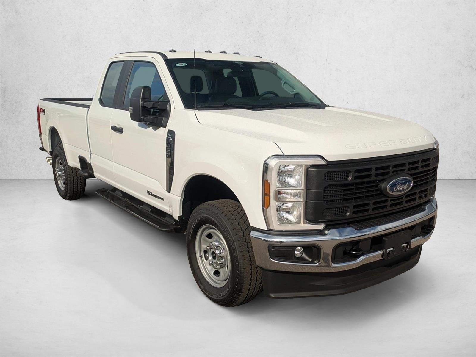 2026 Ford F-350 Super Duty XL - Photo 6