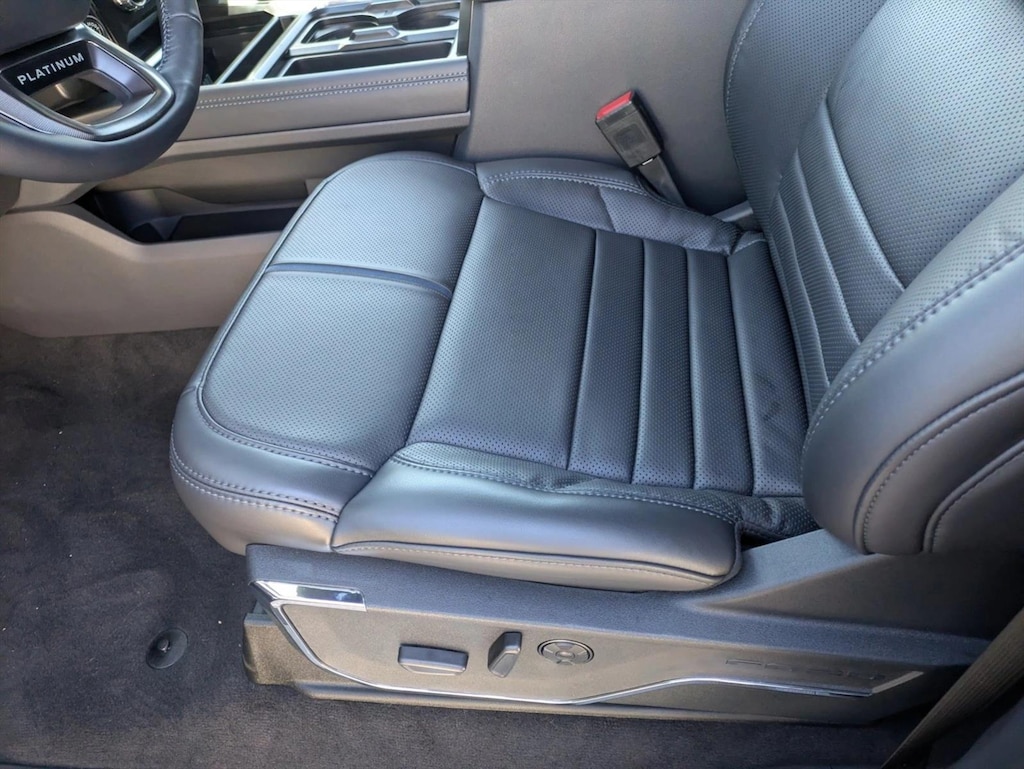 New 2026 Ford F-250 Platinum Truck Crew Cab
