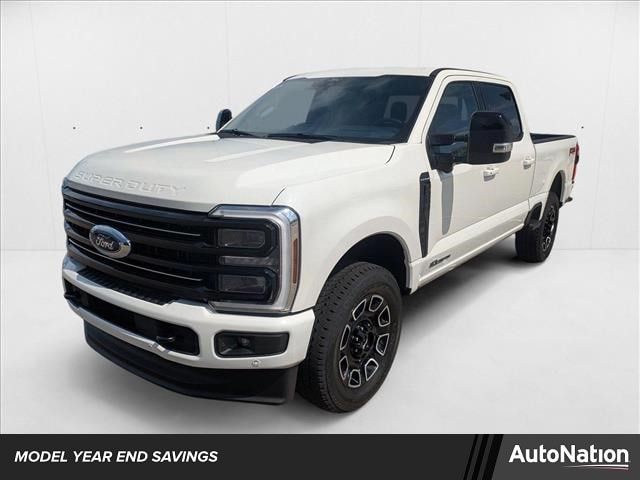 2025 Ford F-250 Super Duty Platinum's photo