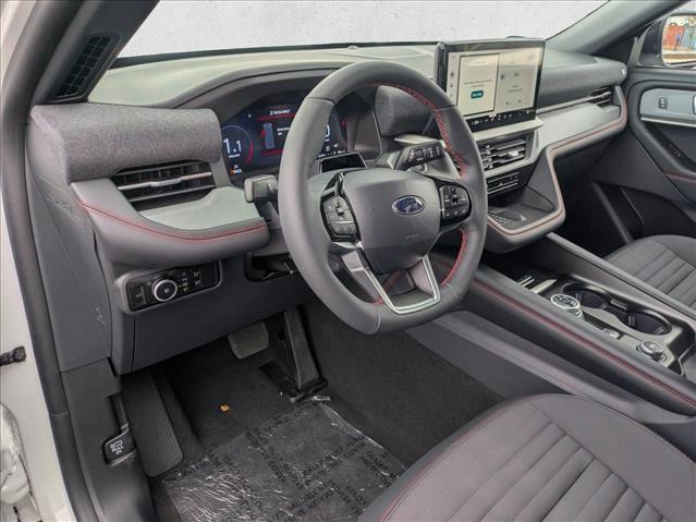 2025 Ford Explorer ST-Line photo 2