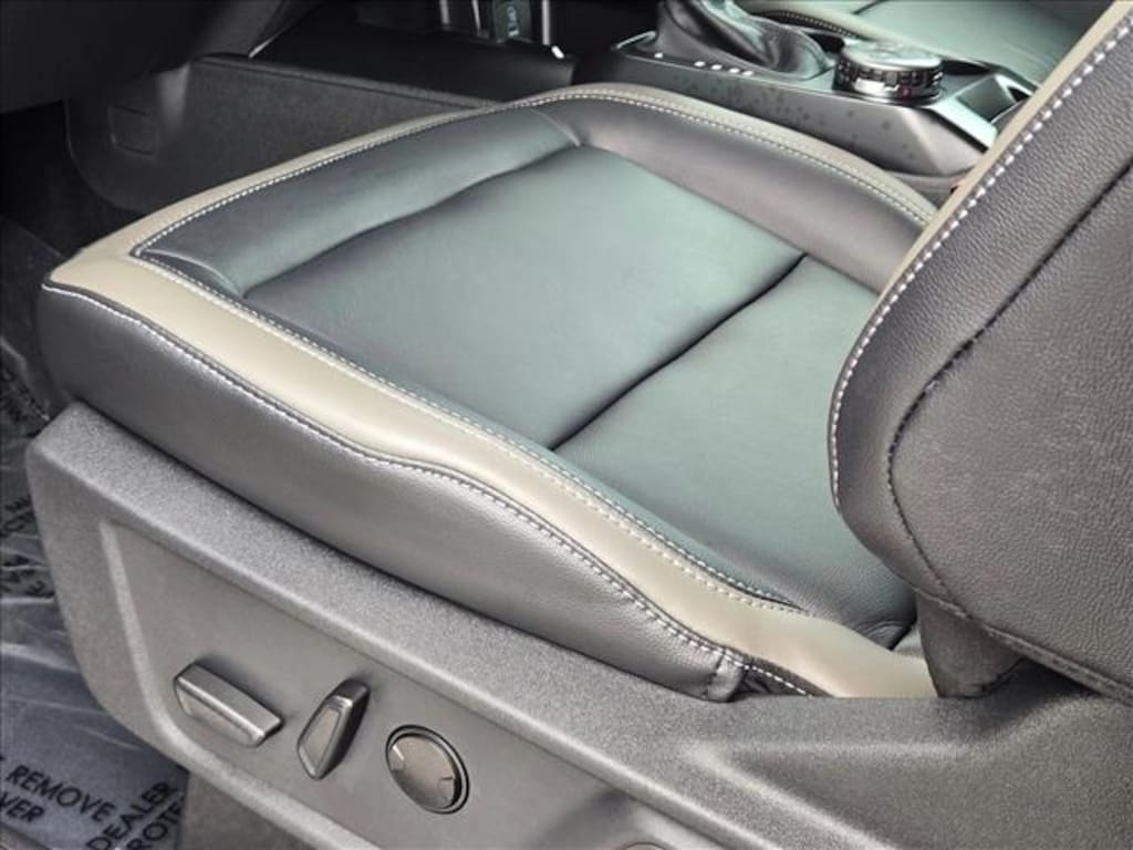 New 2025 Ford Bronco Outer Banks SUV