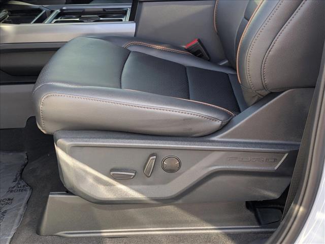 2026 Ford F-250 Lariat photo 4