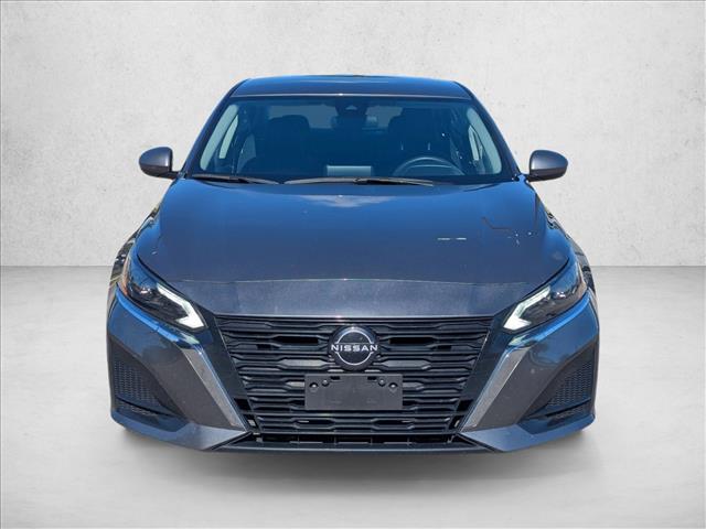 2023 Nissan Altima 2.5 SV photo 2