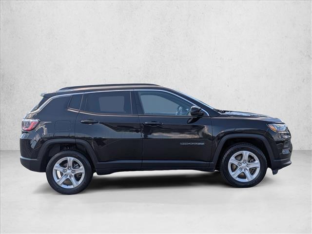 2024 Jeep Compass Latitude photo 4
