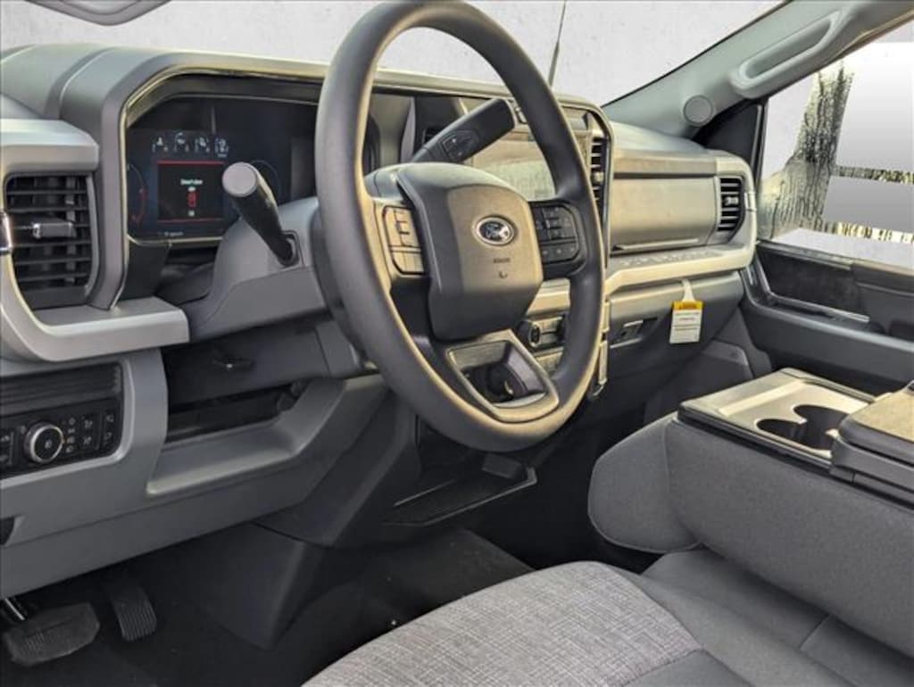 New 2026 Ford F-350 XLT Truck Crew Cab