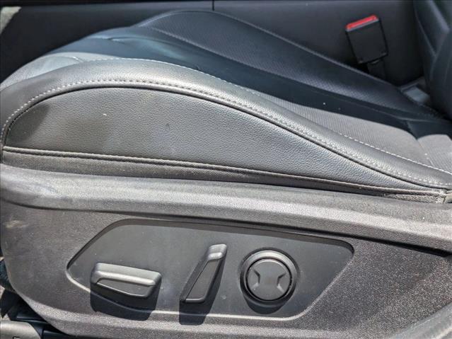 2022 Hyundai Elantra Limited photo 3