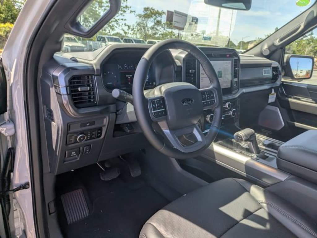 New 2026 Ford F-150 LARIAT Truck SuperCrew Cab