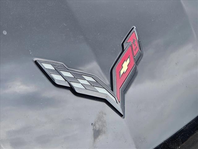 2015 Chevrolet Corvette 1LT Coupe photo 4