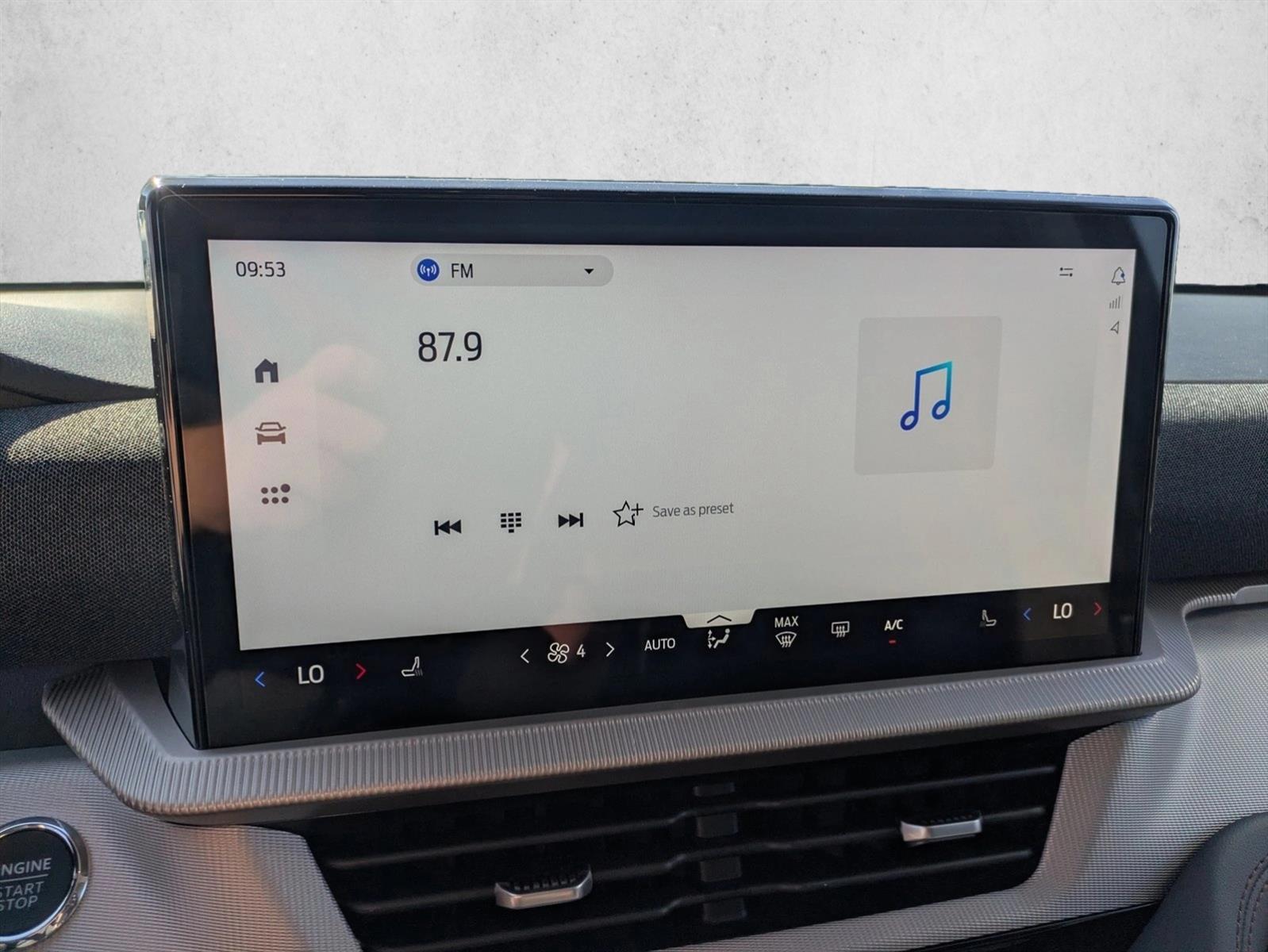 2026 Ford Explorer Active - Photo 11