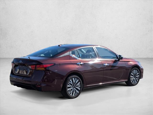 2024 Nissan Altima 2.5 SV photo 4