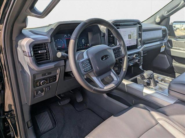 2025 Ford F-150 XLT photo 2