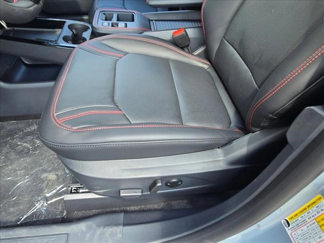 2025 Ford Mustang Mach-E Premium photo 4