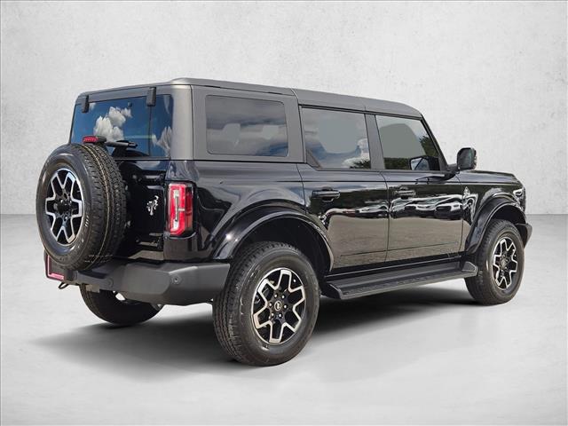 2025 Ford Bronco Outer Banks photo 2