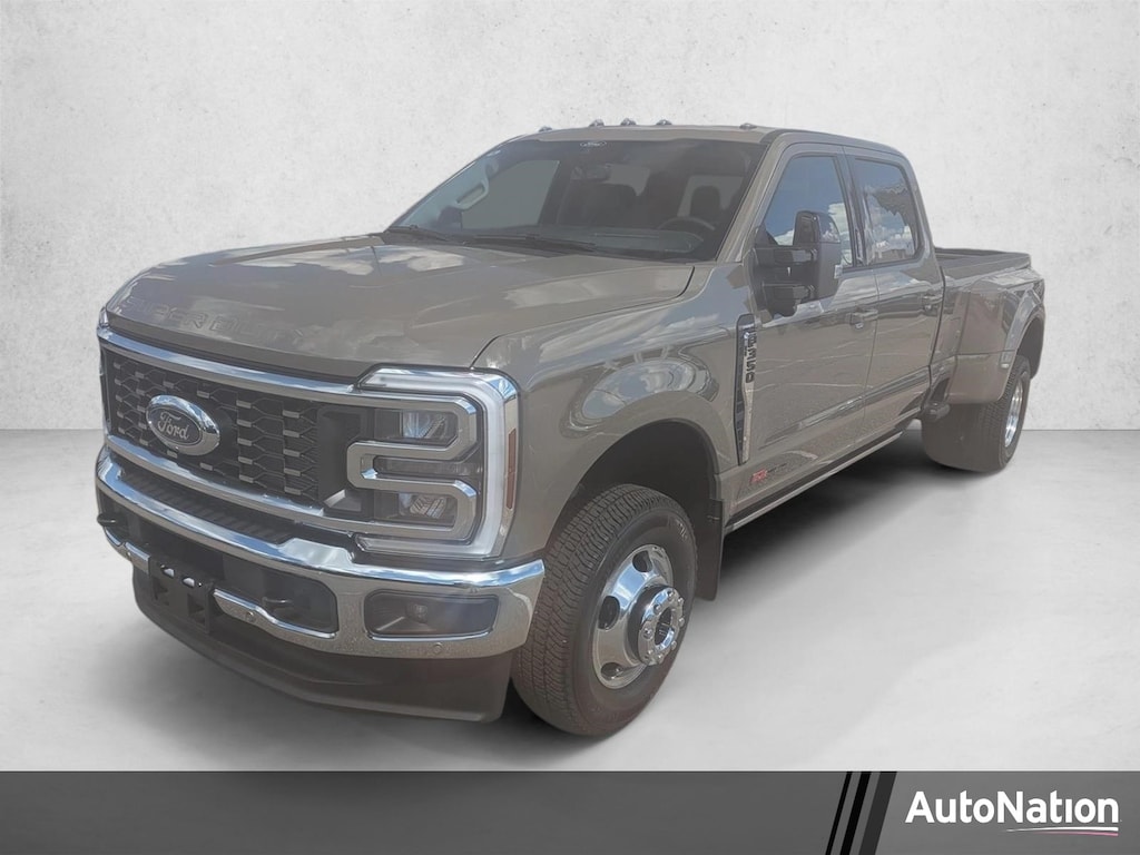 New 2026 Ford F-350 LARIAT Truck Crew Cab