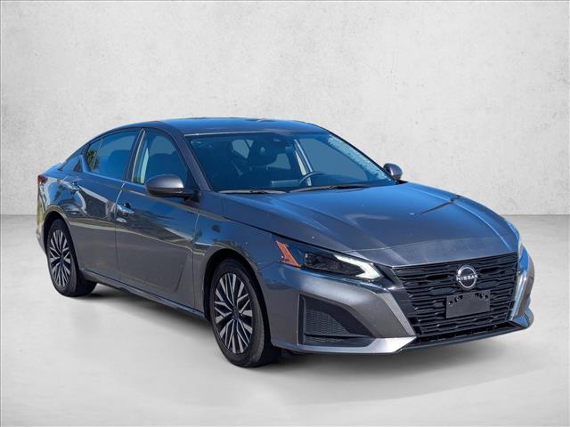 2023 Nissan Altima 2.5 SV photo 3