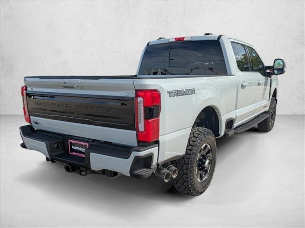 New 2026 Ford F-350 Platinum Truck Crew Cab