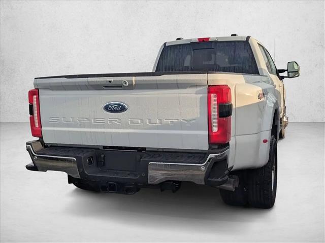 2026 Ford F-350 XLT photo 2